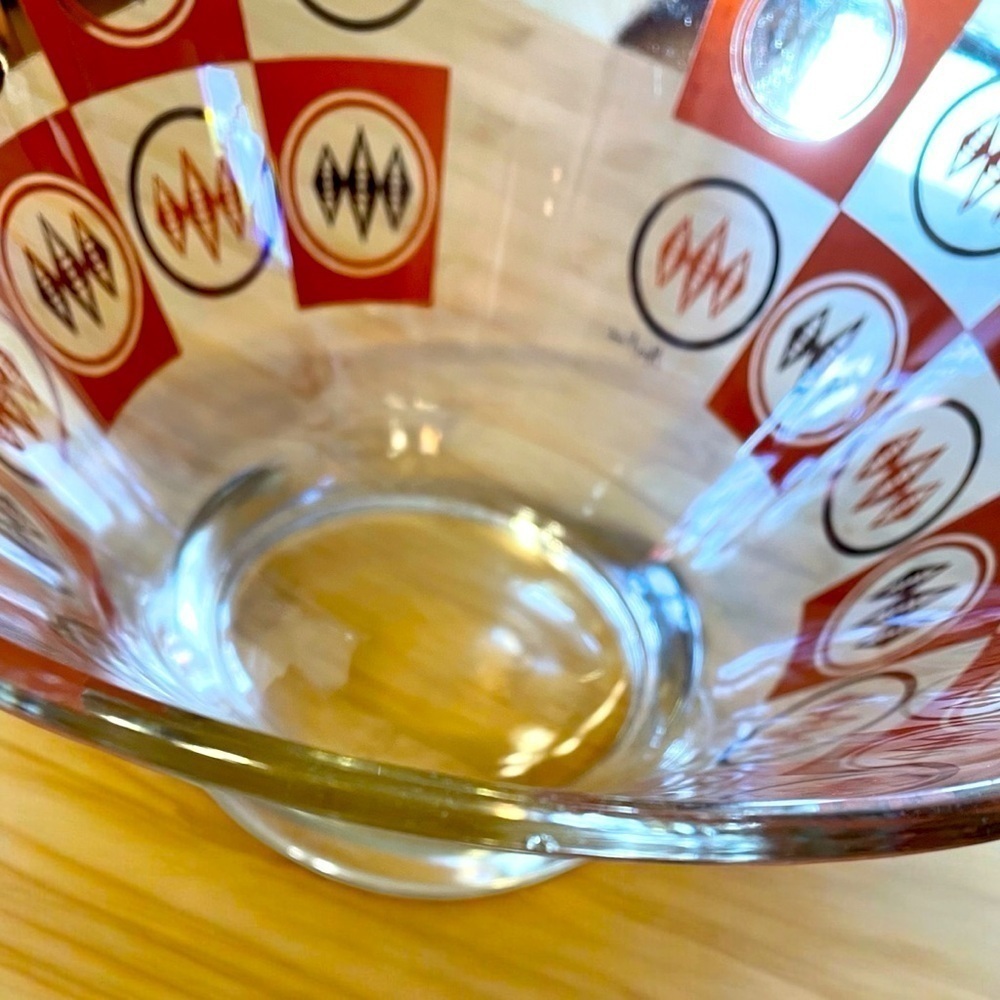 Gay Fad large glass bowl, orange/gold, MCM,a few minor scratches and a tiny chip - Picture 7 of 9